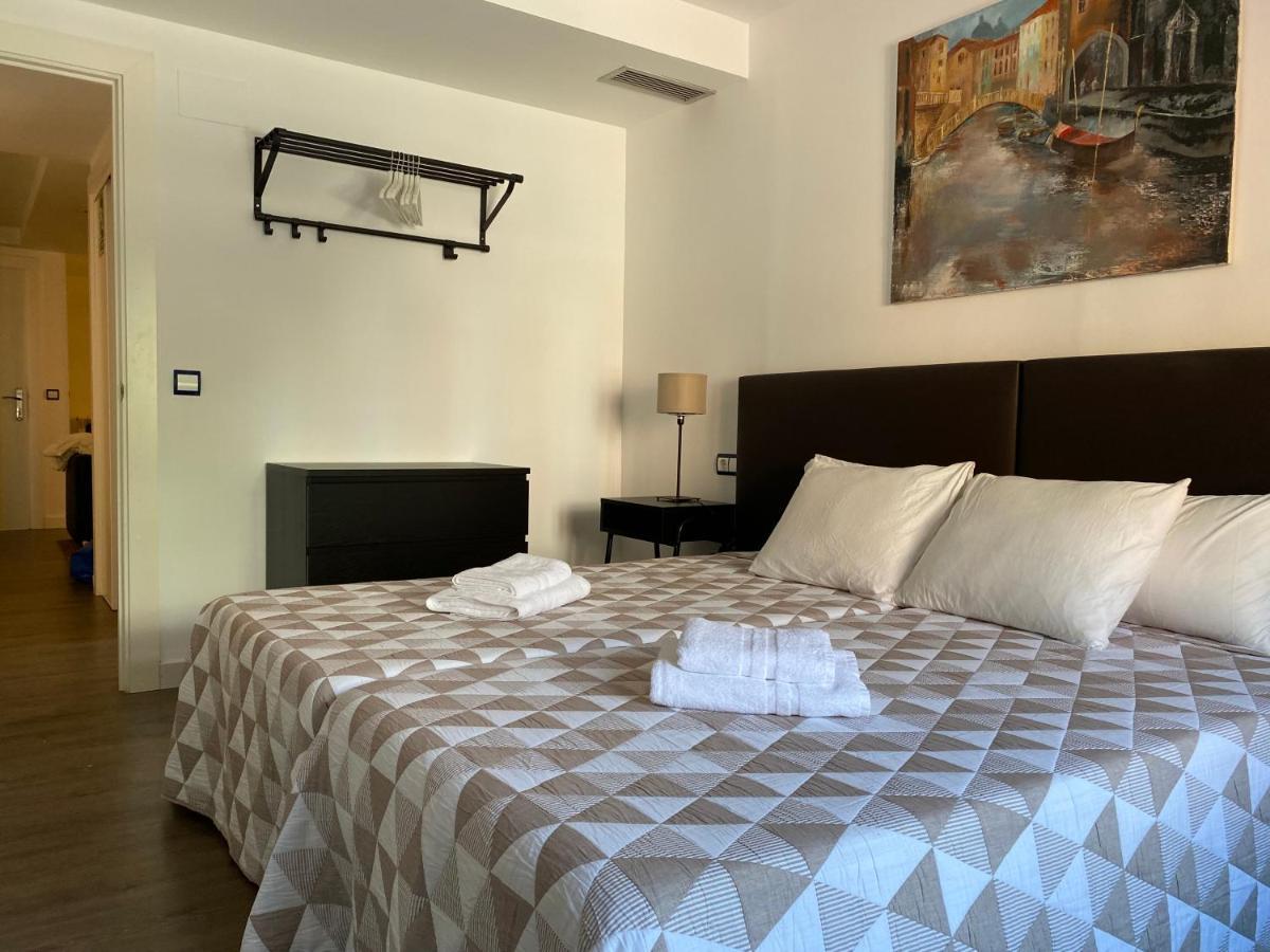 Lc Apartamentos Cesar Augusto Сарагоса Екстер'єр фото