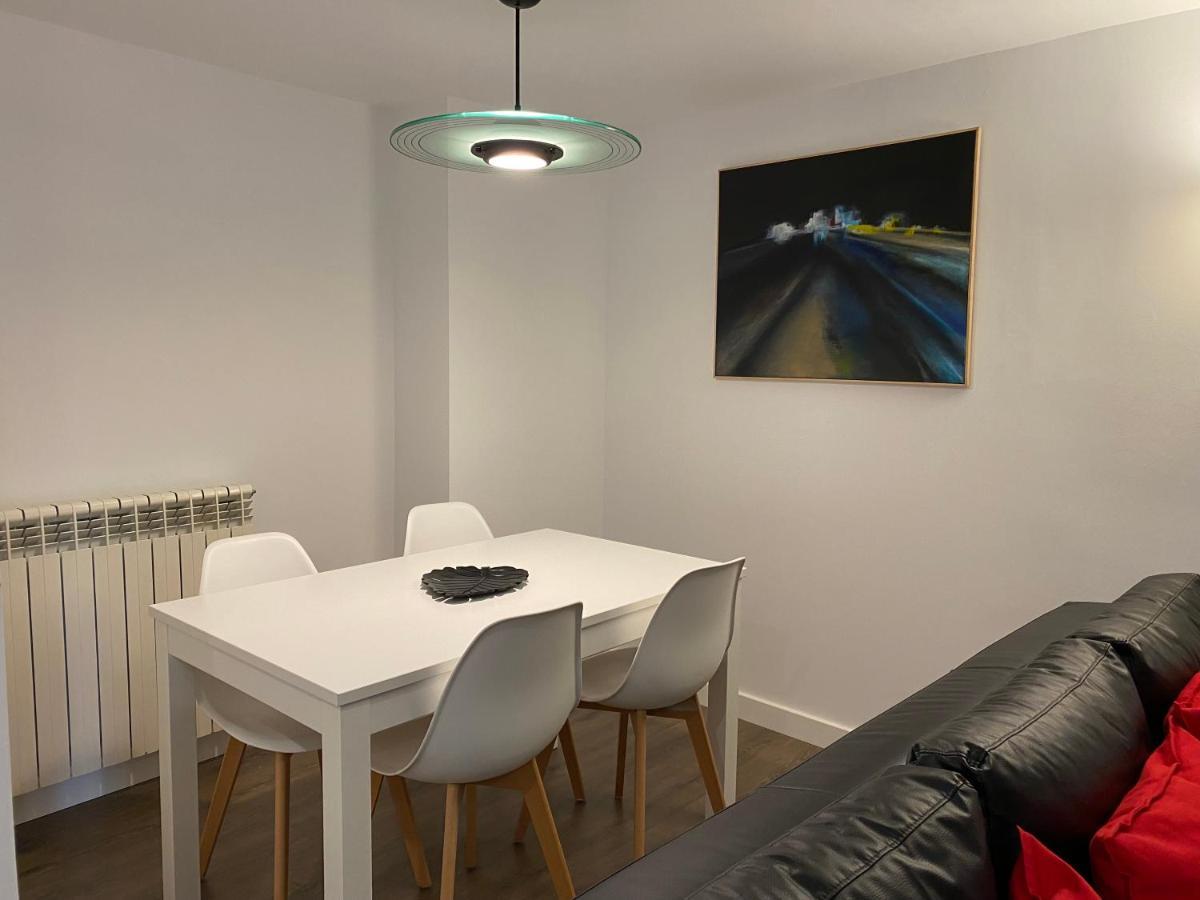 Lc Apartamentos Cesar Augusto Сарагоса Екстер'єр фото