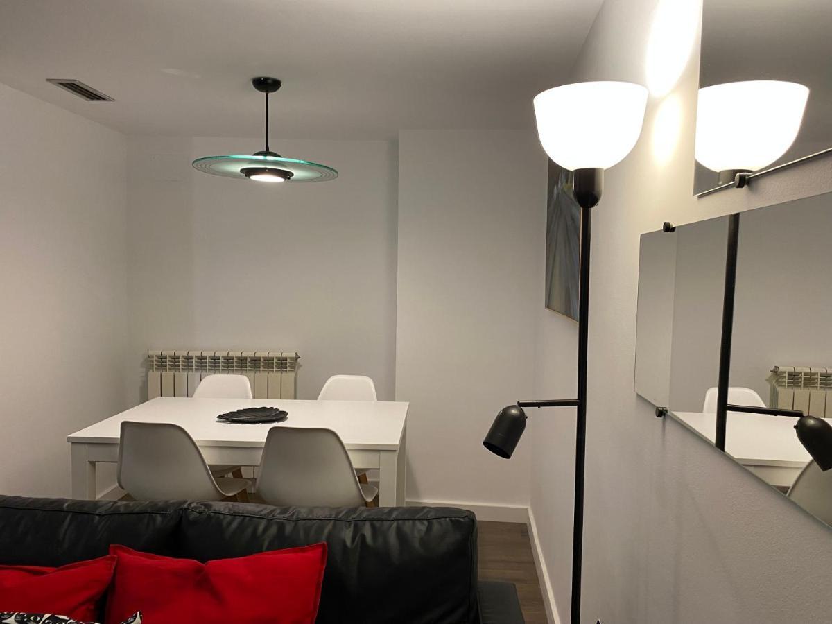 Lc Apartamentos Cesar Augusto Сарагоса Екстер'єр фото