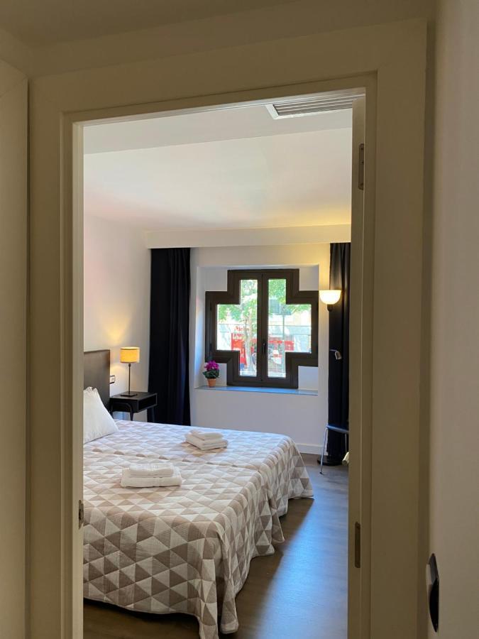 Lc Apartamentos Cesar Augusto Сарагоса Екстер'єр фото