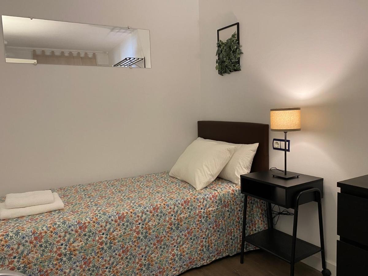 Lc Apartamentos Cesar Augusto Сарагоса Екстер'єр фото