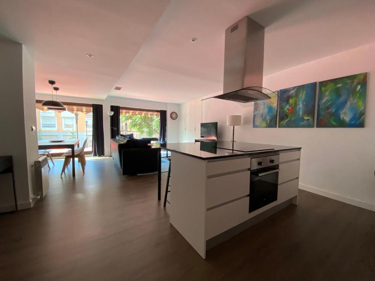 Lc Apartamentos Cesar Augusto Сарагоса Екстер'єр фото