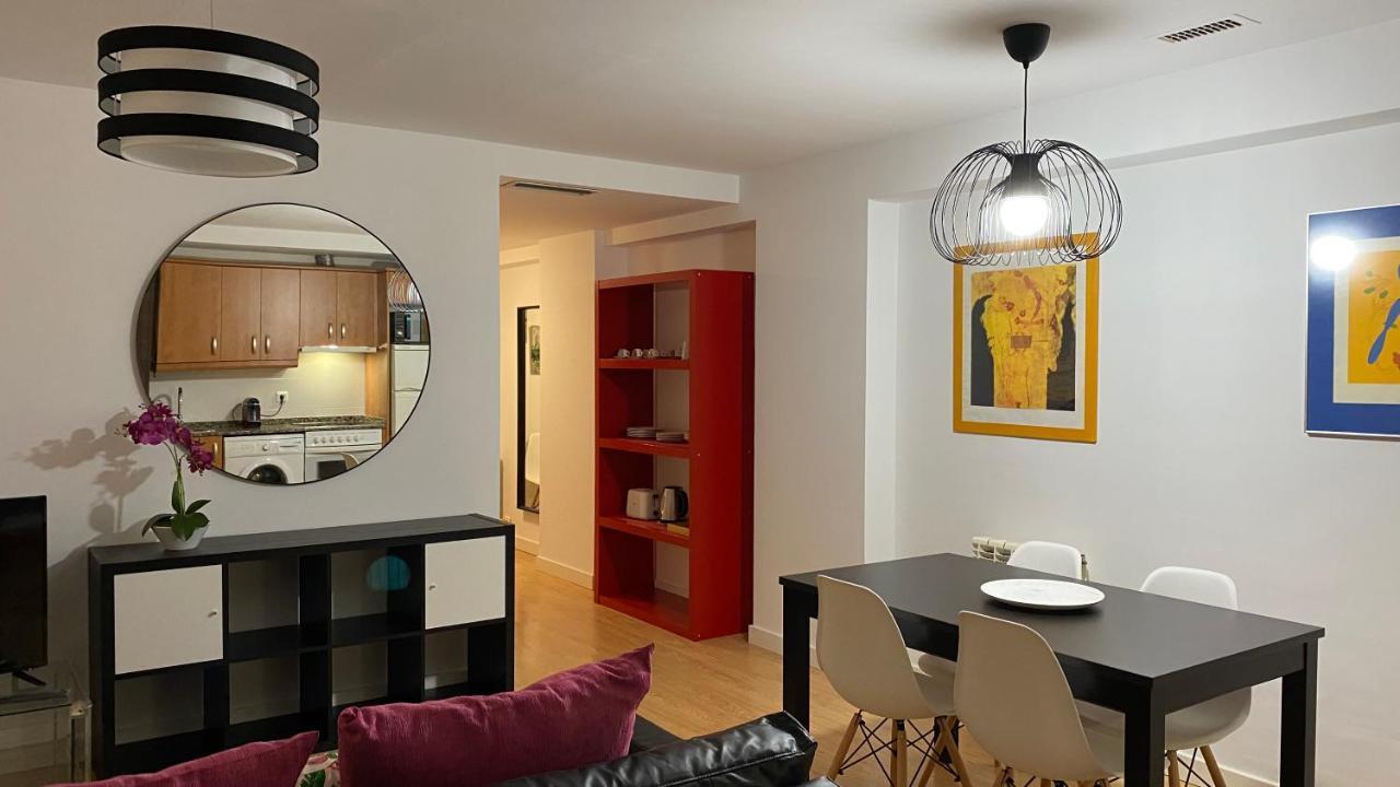 Lc Apartamentos Cesar Augusto Сарагоса Екстер'єр фото